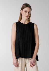 Майка-борцовка