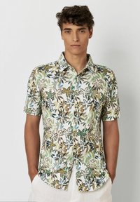 Рубашка с коротким рукавом Рубашка с коротким рукавом