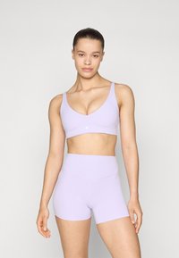 Бюстгальтер без косточек