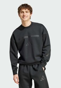 Спортивная кофта