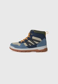 Высокие кеды