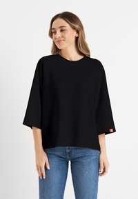 Майка с рукавом три четверти