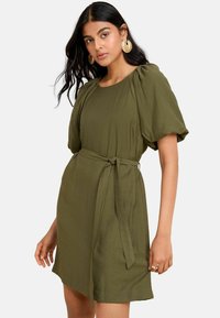 Короткое платье