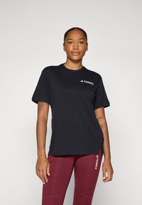 Спортивная майка