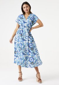 Летнее платье