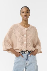 Вязаная кофта