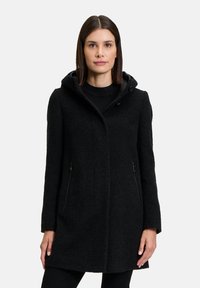 Короткое пальто Короткое пальто