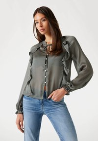 Шифоновая блузка