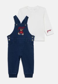 Набор одежды Набор одежды