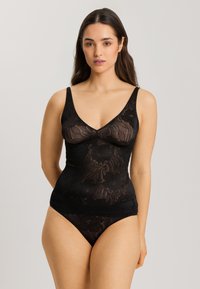 Топ на бретельках