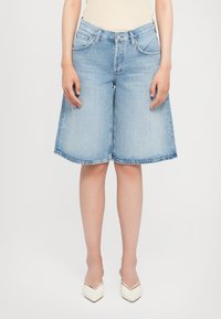 Шорты Шорты