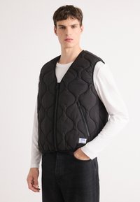 Жилет Жилет