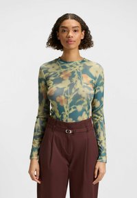 Лонгслив Лонгслив