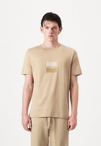 Футболка Футболка