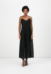 Пляжное платье