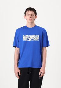 Футболка Футболка