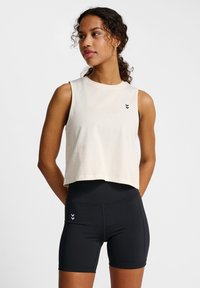 Спортивный топ