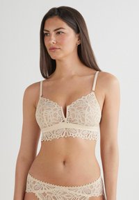 Бюстгальтер