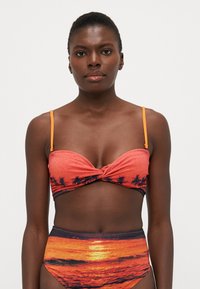 Верх от бикини