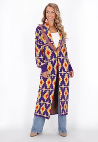 Жаккардовая вязаная кофта