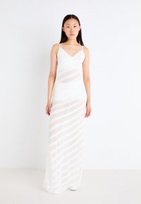 Пляжное платье