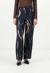 Широкие брюки