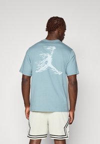 Спортивная майка