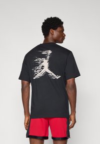 Спортивная майка