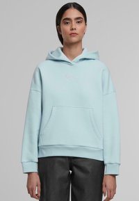 Пуловер с капюшоном