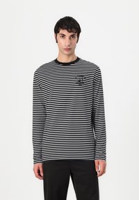 Лонгслив Лонгслив