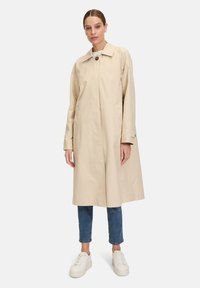 Шерстяное пальто Шерстяное пальто