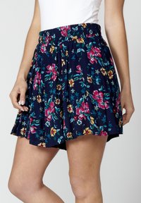 Пляжные шорты