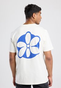 Футболка Футболка