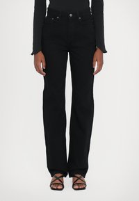 Джинсы Джинсы