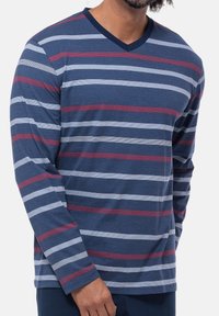 Футболка Футболка