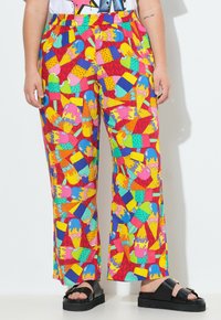 Широкие брюки