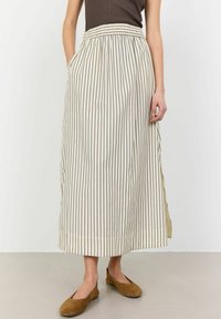 Длинная юбка