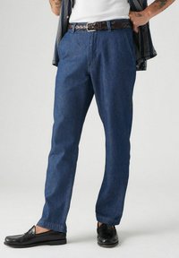 Вельветовые брюки