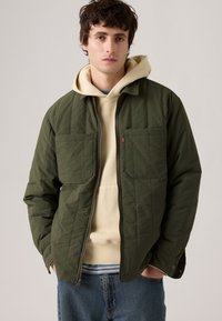 Джинсовая куртка