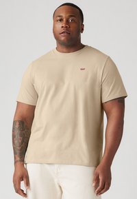 Футболка Футболка