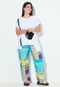 Длинная майка