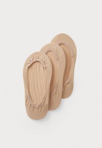 Короткие носки