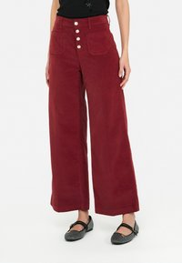 Широкие брюки