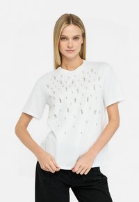 Футболка Футболка