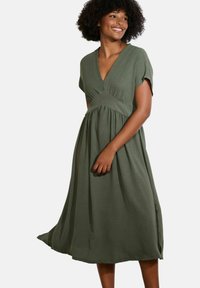 Летнее платье