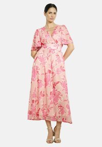 Летнее платье