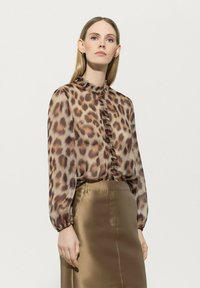 Шелковая блузка Шелковая блузка