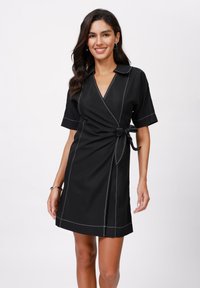 Короткое платье