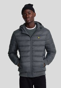 Зимняя куртка Зимняя куртка