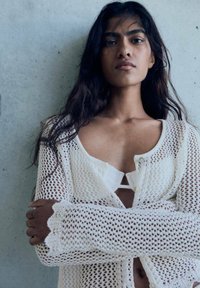 Вязаная кофта